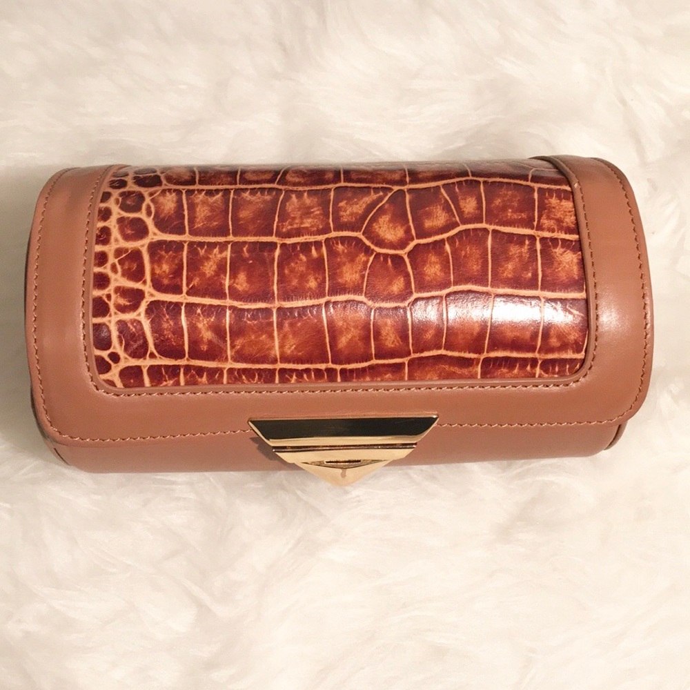 Mata Hari Croc Embossed Clutch x Crossbody